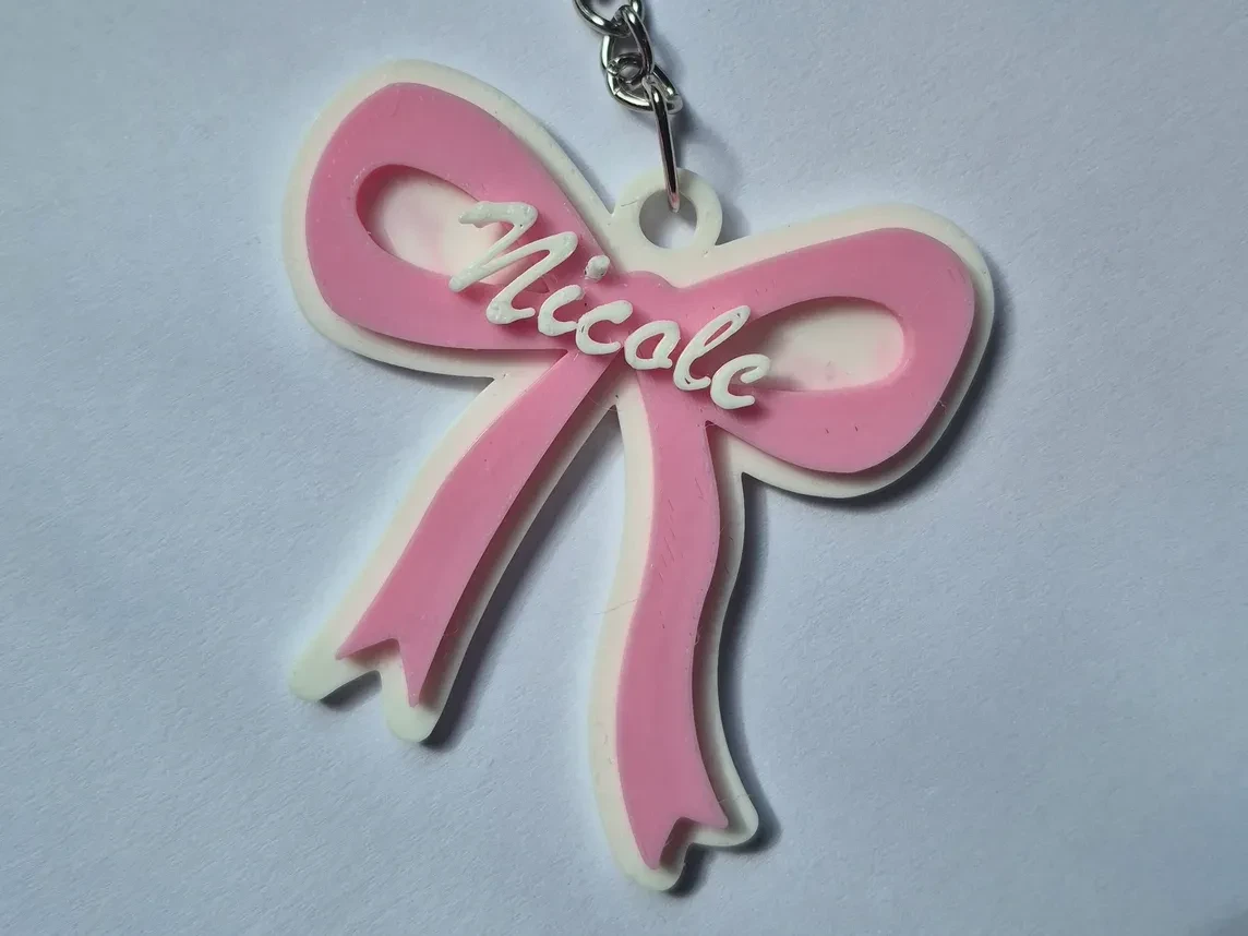 Llavero de cinta con nombre personalizado