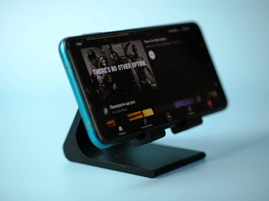 Soporte Compact para Celular — en ambiente