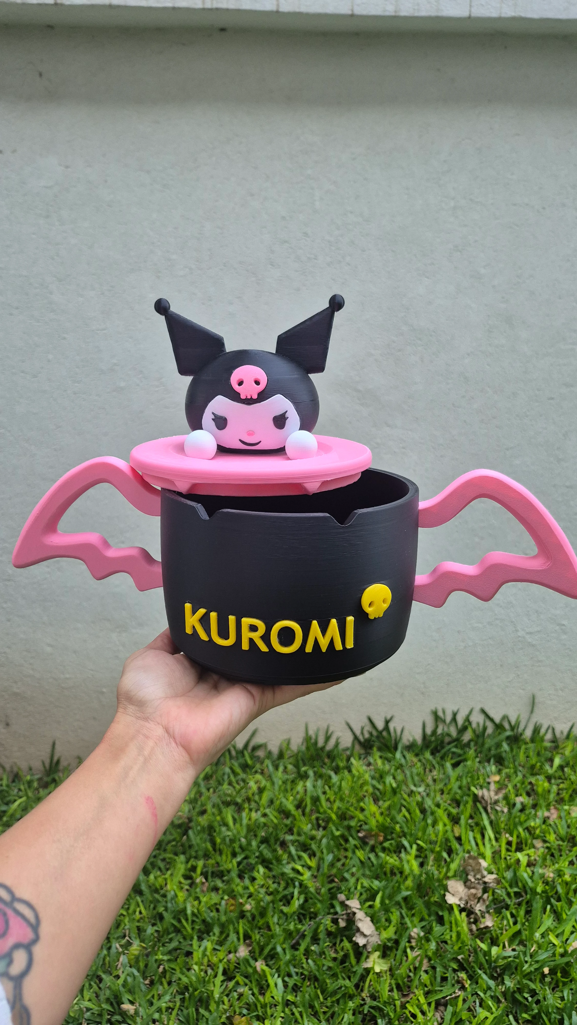 Caja de dulces Kuromi — en ambiente