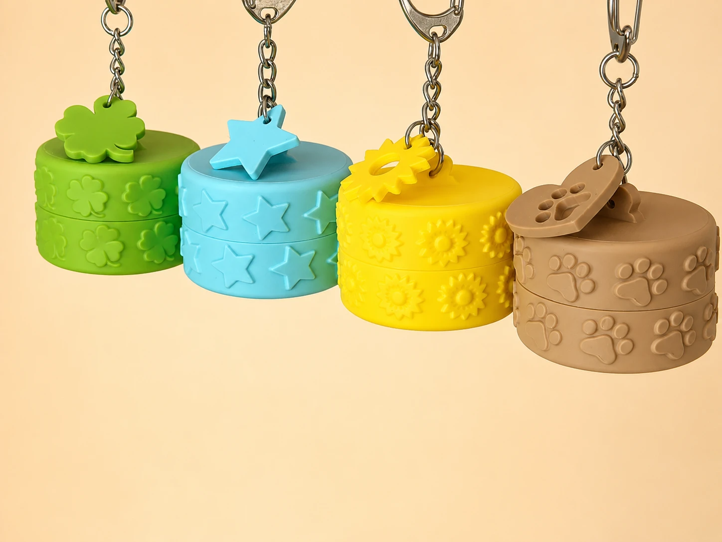 Mini contenedor con llavero (Trebol) — miniatura