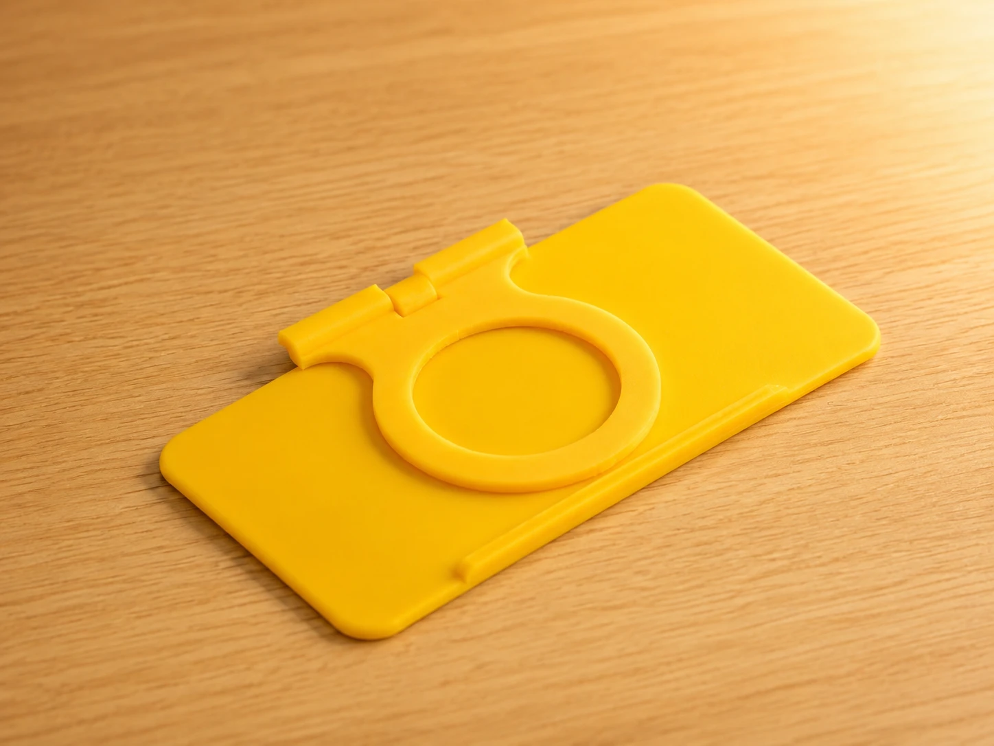 Soporte plegable para cargador de pared — miniatura
