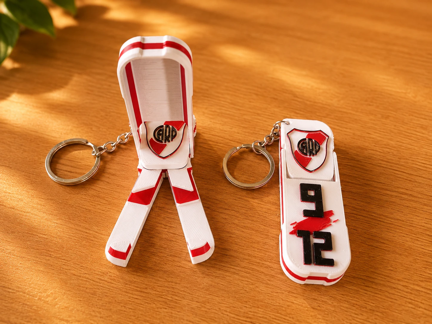 Llavero con Soporte para celular personalizado por equipo (River Plate) — vista principal